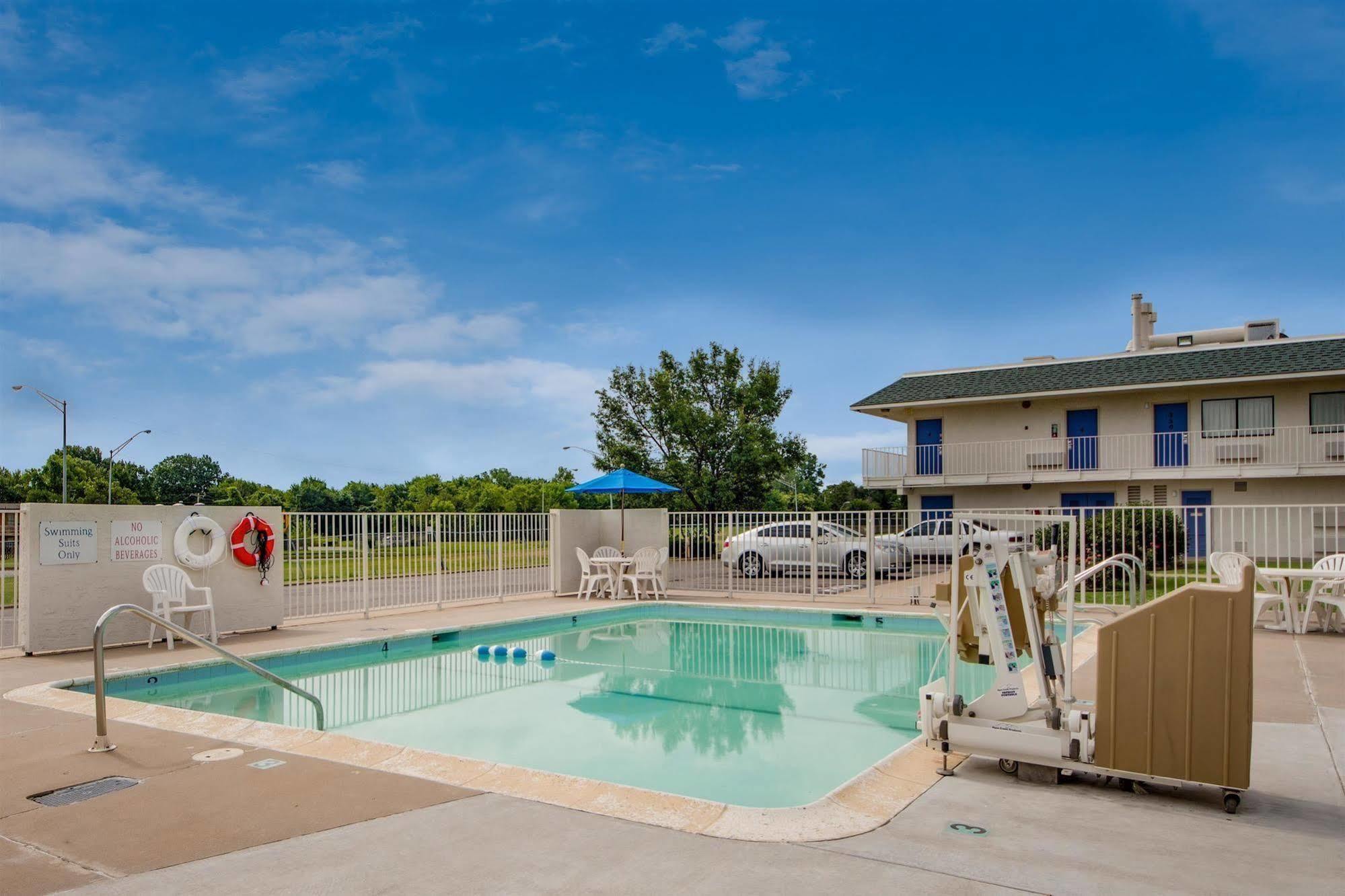 Avera Suites Muskogee Exterior foto