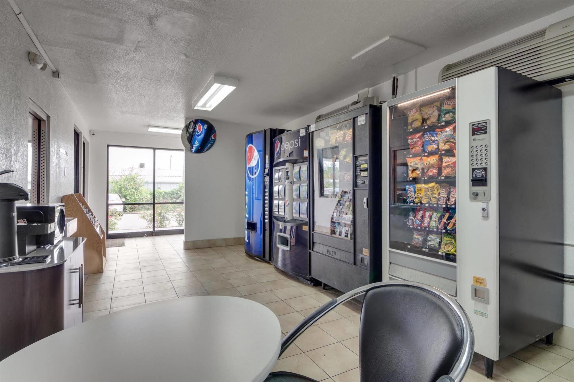 Avera Suites Muskogee Exterior foto